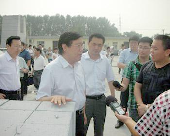 濮陽市市委常委、市委宣傳部長徐蘭峰等一行蒞臨我司視察1